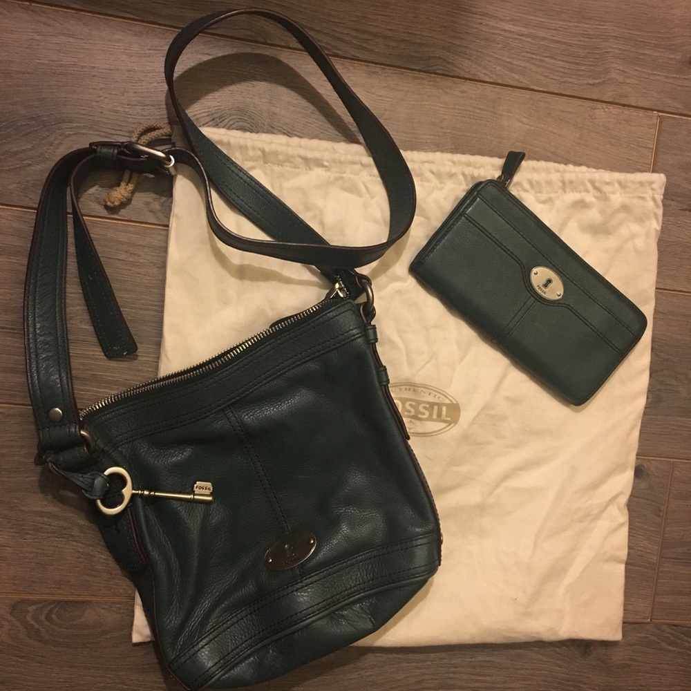 Fossil Crossbody & Matching Wallet - image 6